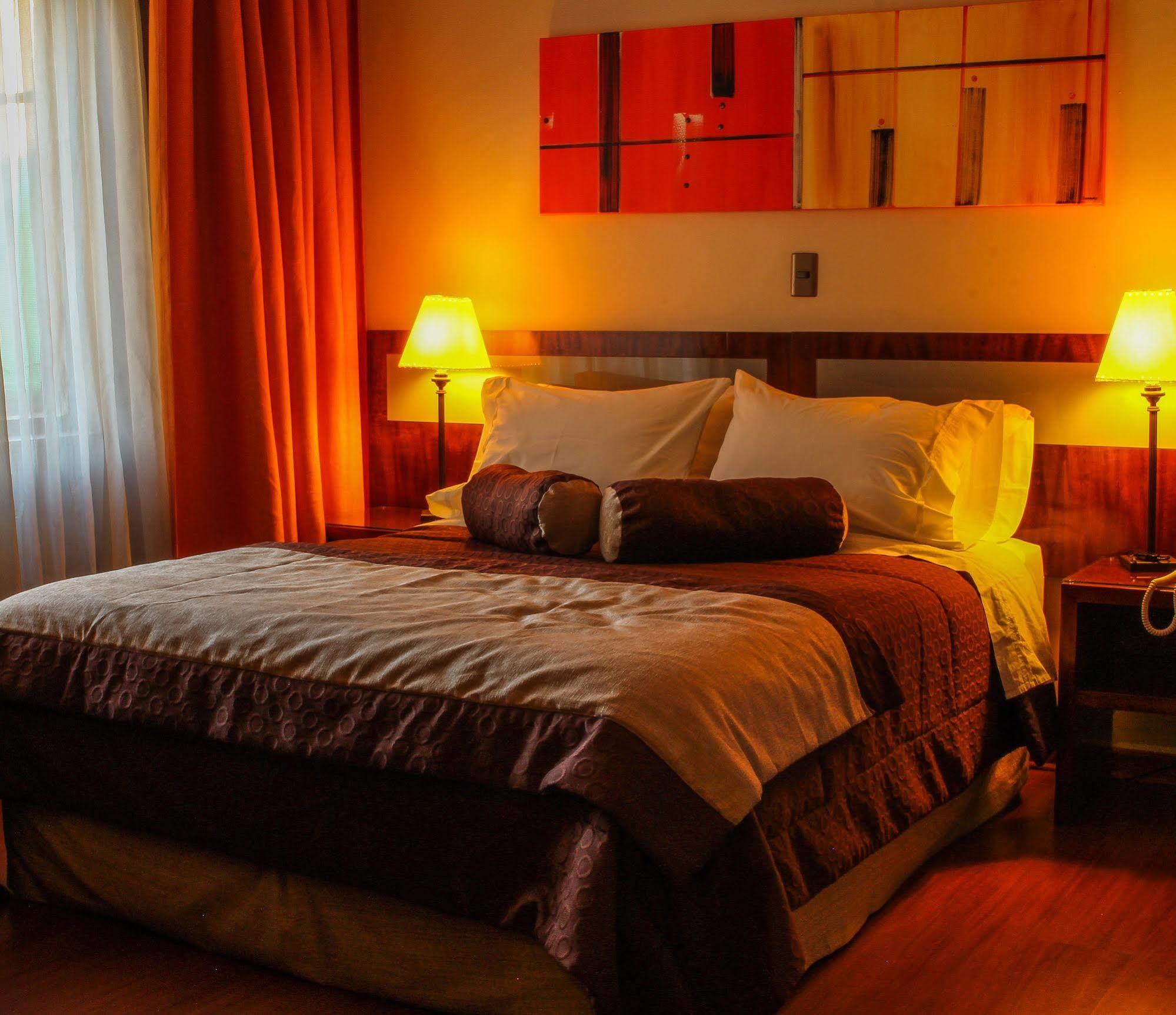 סנטיאגו Hotel Libertador מראה חיצוני תמונה