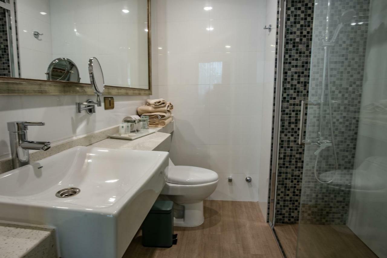 סנטיאגו Hotel Libertador מראה חיצוני תמונה